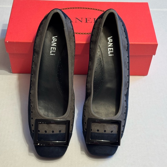 Vaneli Nicci Leather Suede Ballet Flats - Picture 2 of 7